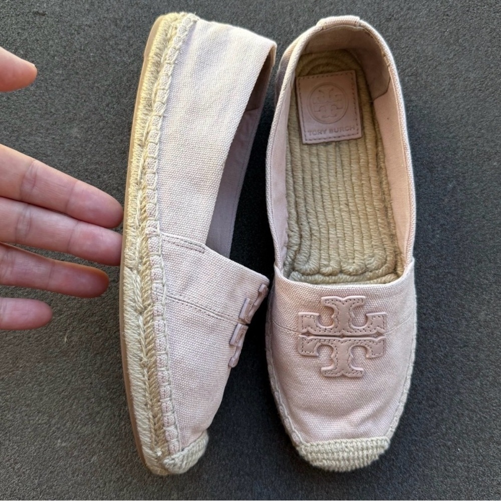 Tory Burch Weston Canvas Flat Espadrilles in Seashell Pink Size 8